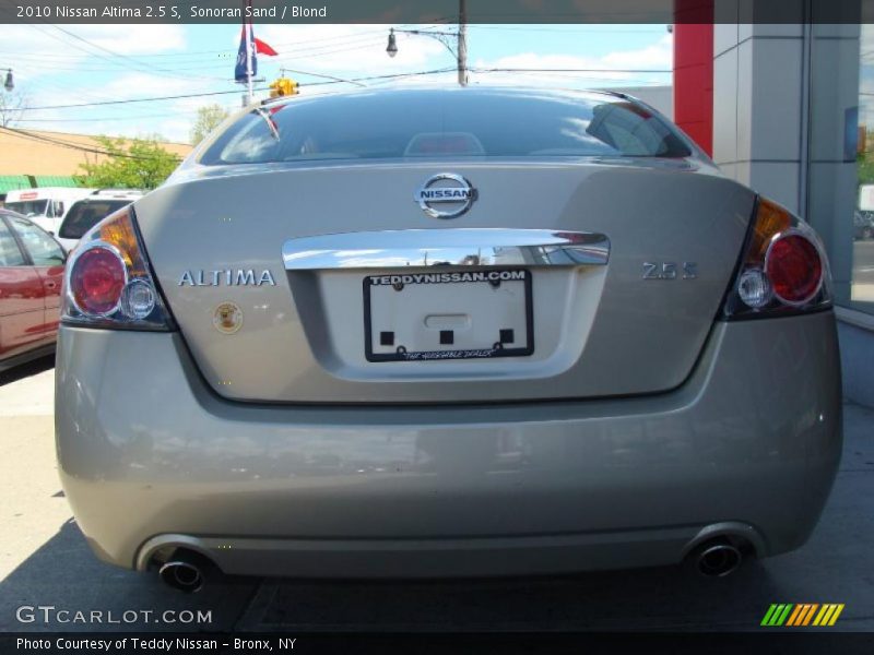 Sonoran Sand / Blond 2010 Nissan Altima 2.5 S