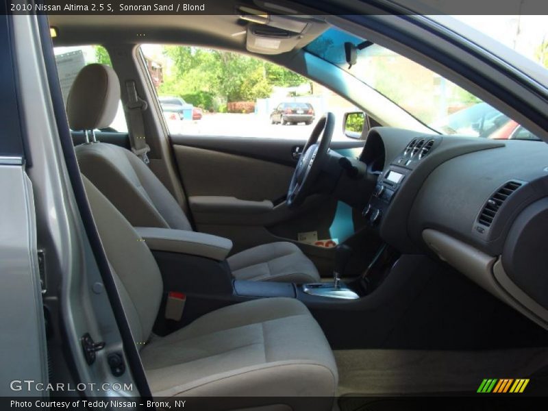 Sonoran Sand / Blond 2010 Nissan Altima 2.5 S