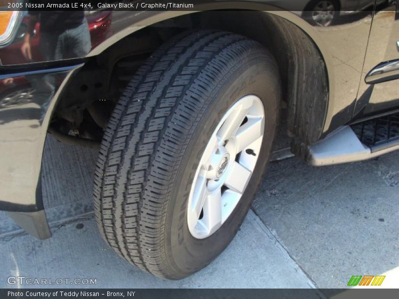 Galaxy Black / Graphite/Titanium 2005 Nissan Armada LE 4x4