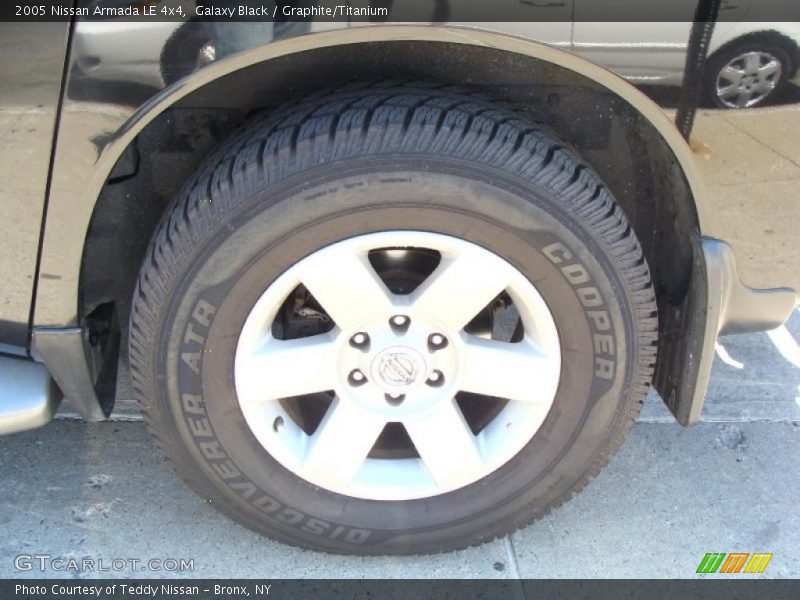 Galaxy Black / Graphite/Titanium 2005 Nissan Armada LE 4x4