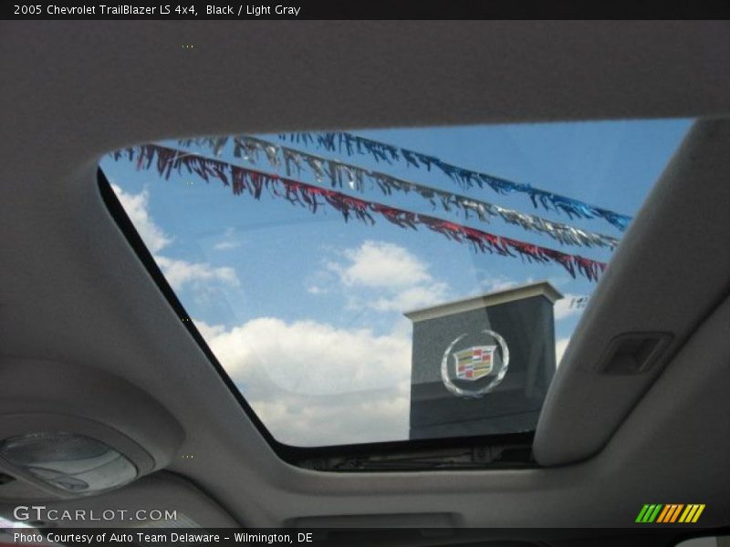Black / Light Gray 2005 Chevrolet TrailBlazer LS 4x4
