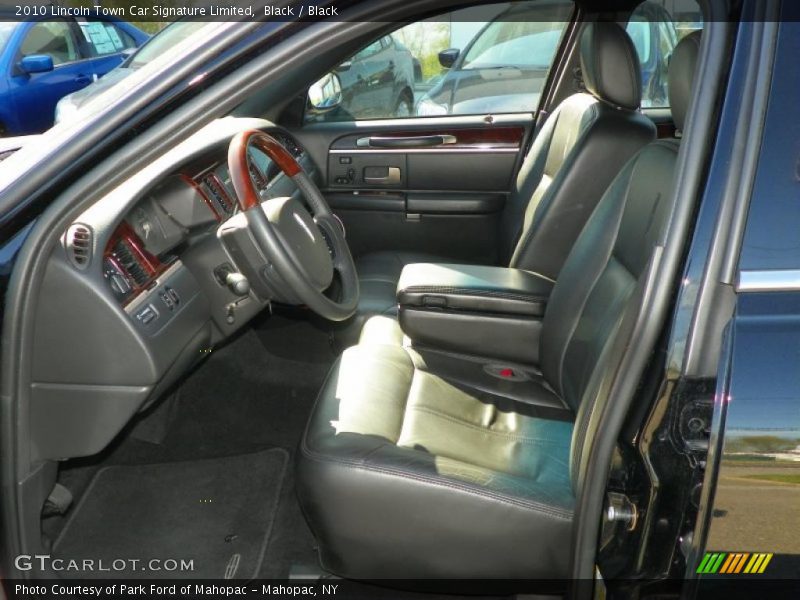  2010 Town Car Signature Limited Black Interior