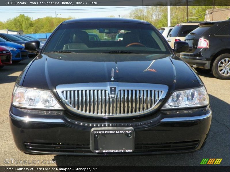 Black / Black 2010 Lincoln Town Car Signature Limited