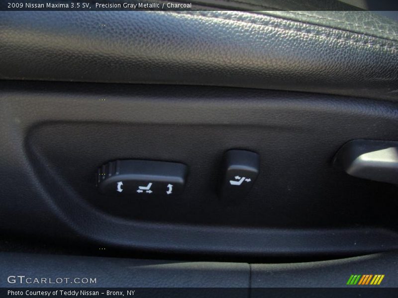 Precision Gray Metallic / Charcoal 2009 Nissan Maxima 3.5 SV