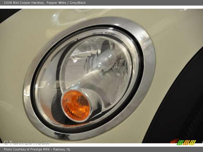 Pepper White / Grey/Black 2008 Mini Cooper Hardtop