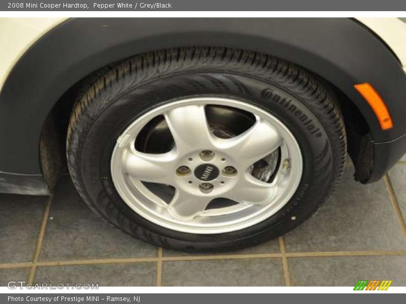 Pepper White / Grey/Black 2008 Mini Cooper Hardtop