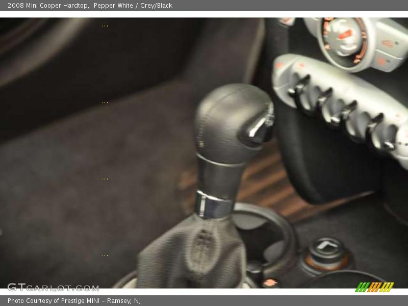 Pepper White / Grey/Black 2008 Mini Cooper Hardtop