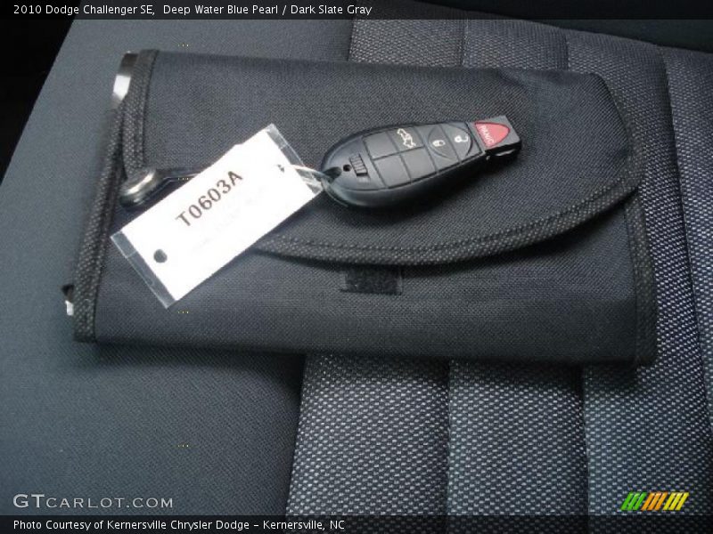 Deep Water Blue Pearl / Dark Slate Gray 2010 Dodge Challenger SE