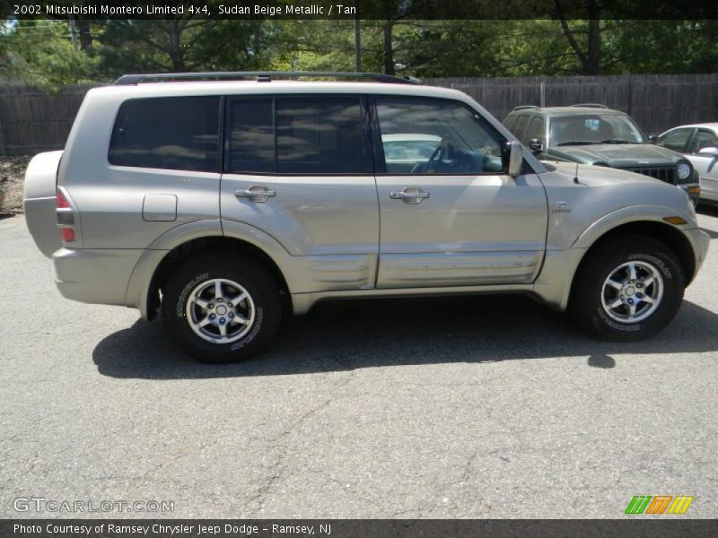 Sudan Beige Metallic / Tan 2002 Mitsubishi Montero Limited 4x4