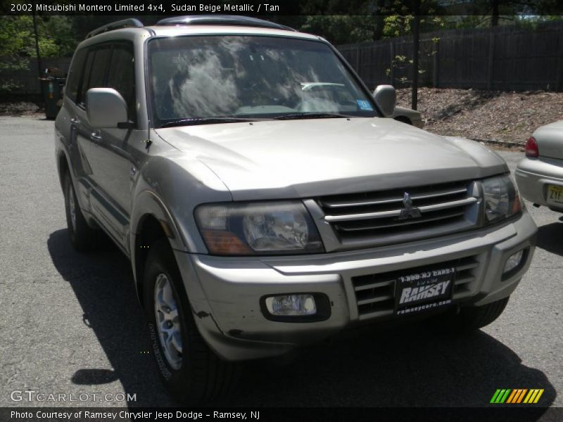 Sudan Beige Metallic / Tan 2002 Mitsubishi Montero Limited 4x4
