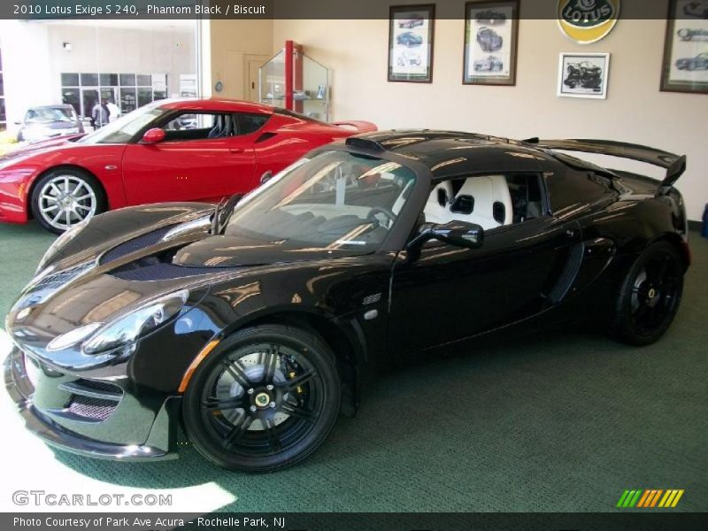 Phantom Black / Biscuit 2010 Lotus Exige S 240