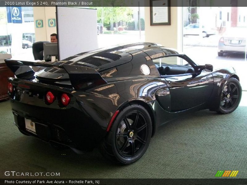 Phantom Black / Biscuit 2010 Lotus Exige S 240