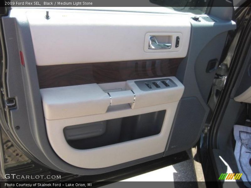 Black / Medium Light Stone 2009 Ford Flex SEL