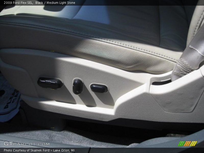 Black / Medium Light Stone 2009 Ford Flex SEL