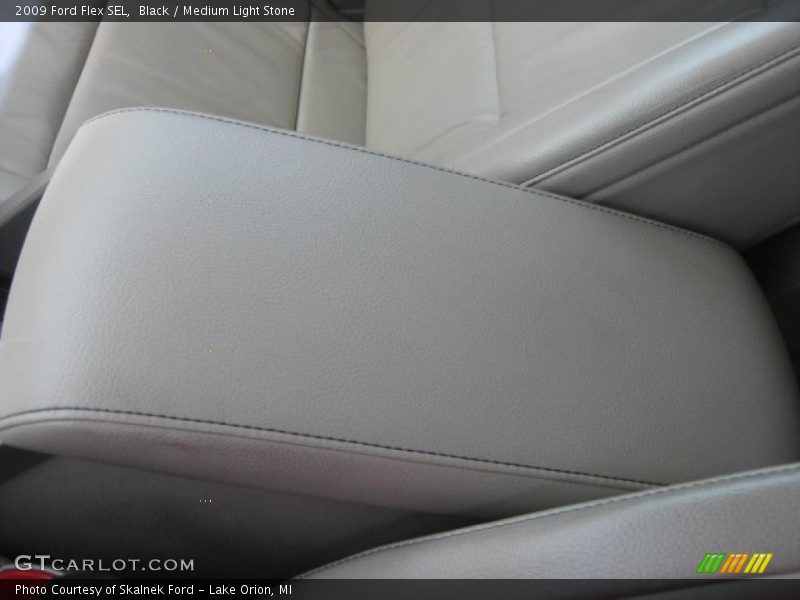 Black / Medium Light Stone 2009 Ford Flex SEL