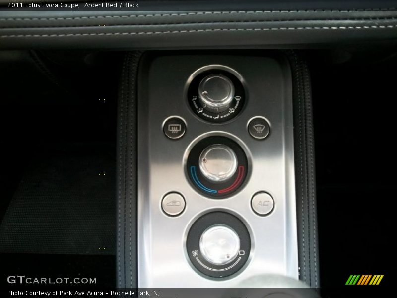 Controls of 2011 Evora Coupe