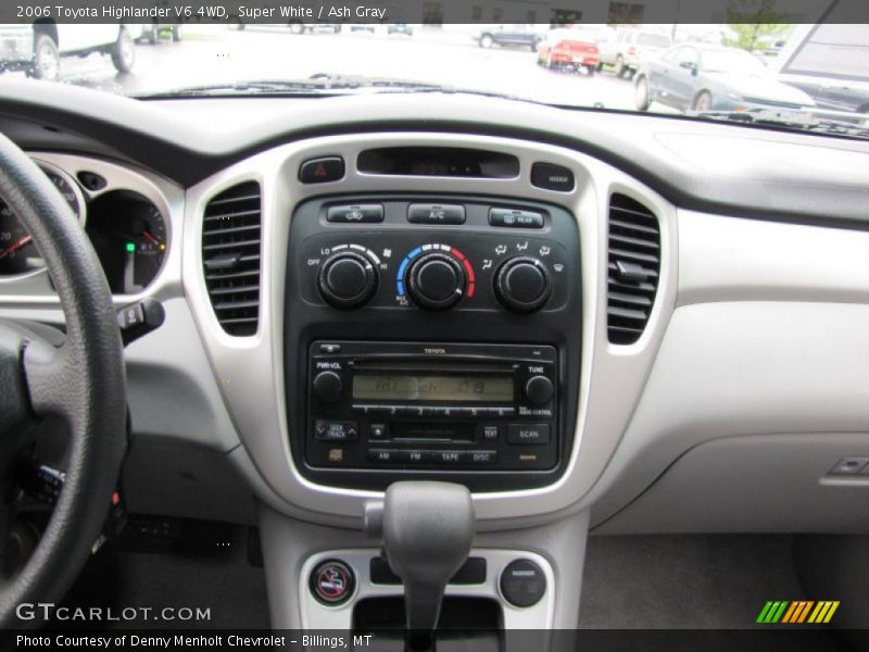 Super White / Ash Gray 2006 Toyota Highlander V6 4WD