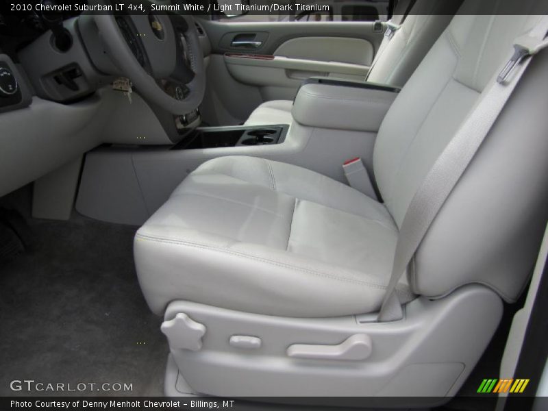 Summit White / Light Titanium/Dark Titanium 2010 Chevrolet Suburban LT 4x4