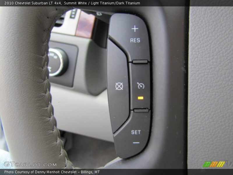 Summit White / Light Titanium/Dark Titanium 2010 Chevrolet Suburban LT 4x4