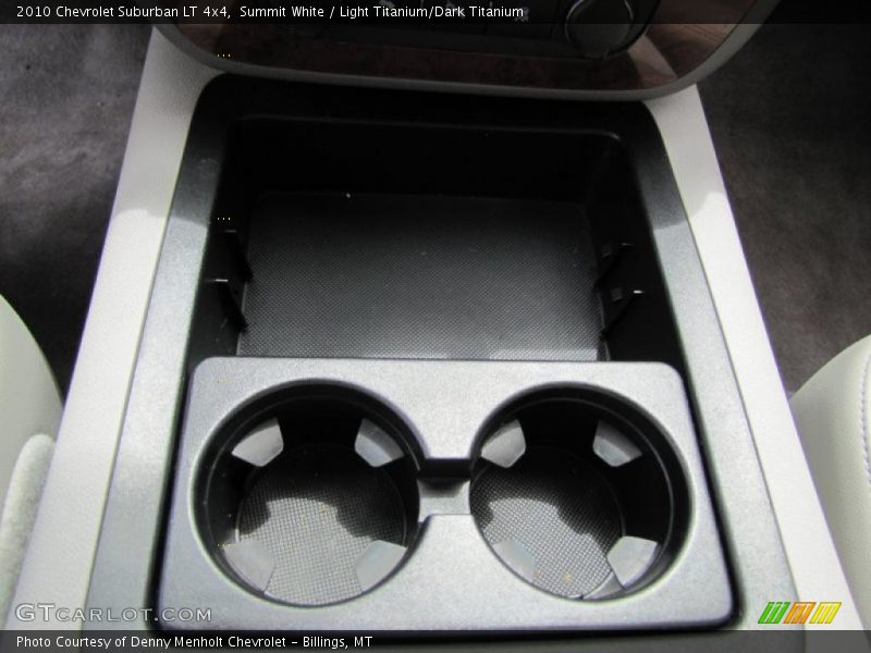 Summit White / Light Titanium/Dark Titanium 2010 Chevrolet Suburban LT 4x4
