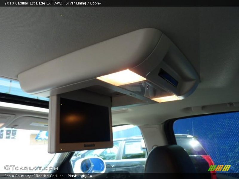 Silver Lining / Ebony 2010 Cadillac Escalade EXT AWD