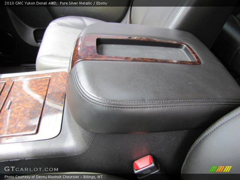 Pure Silver Metallic / Ebony 2010 GMC Yukon Denali AWD