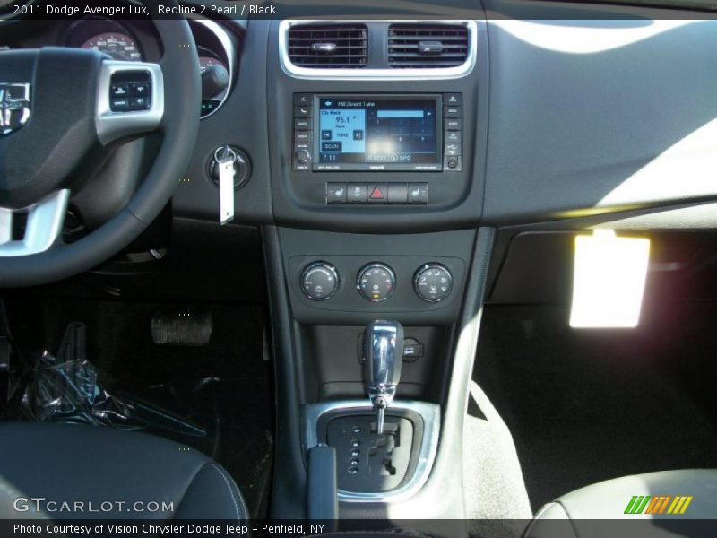 Redline 2 Pearl / Black 2011 Dodge Avenger Lux