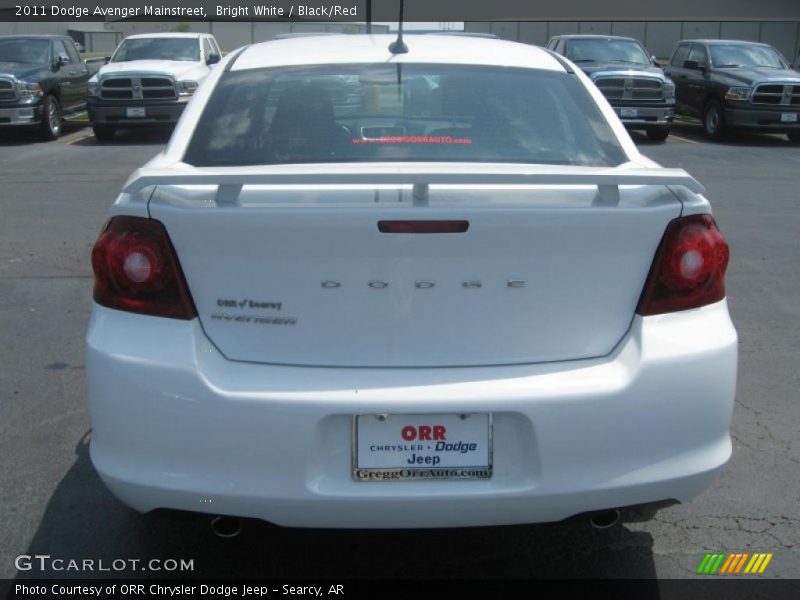 Bright White / Black/Red 2011 Dodge Avenger Mainstreet