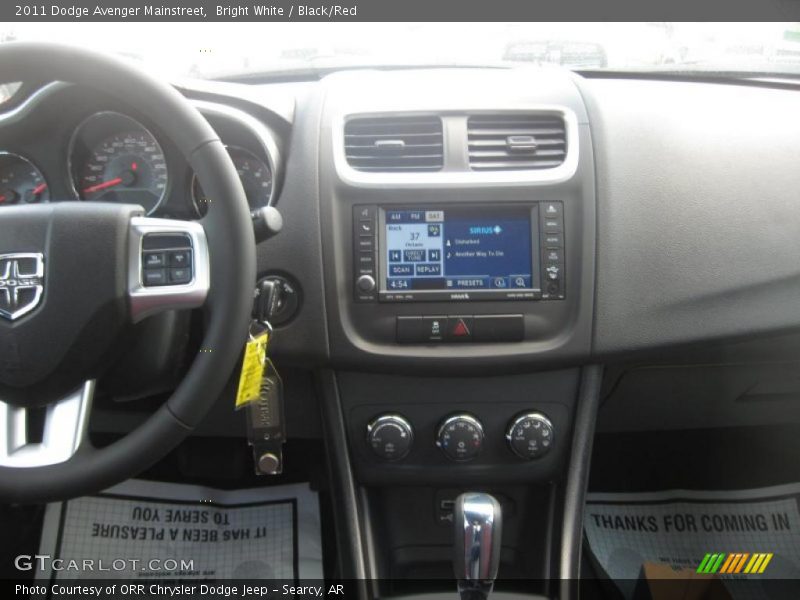Bright White / Black/Red 2011 Dodge Avenger Mainstreet
