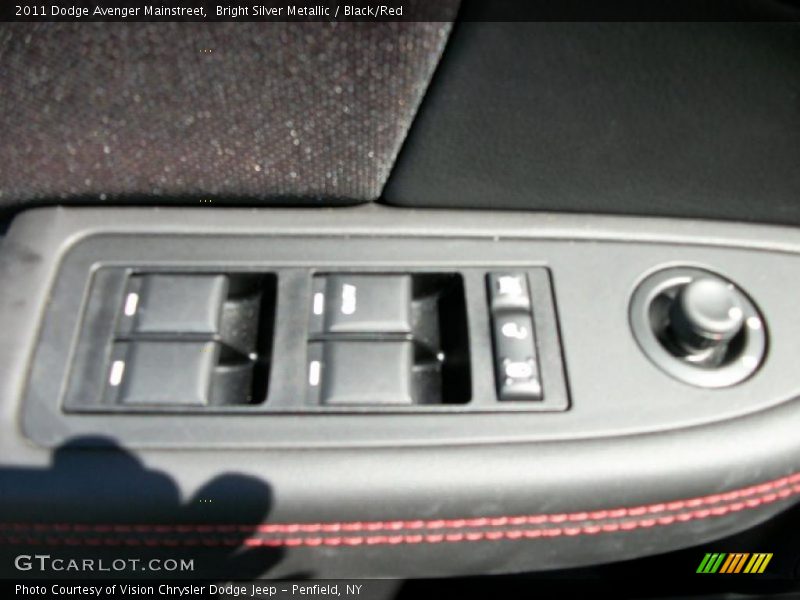 Bright Silver Metallic / Black/Red 2011 Dodge Avenger Mainstreet