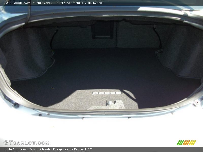 Bright Silver Metallic / Black/Red 2011 Dodge Avenger Mainstreet