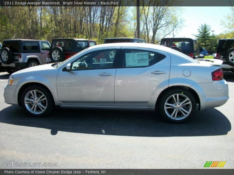 Bright Silver Metallic / Black/Red 2011 Dodge Avenger Mainstreet
