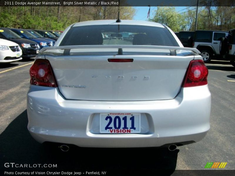 Bright Silver Metallic / Black/Red 2011 Dodge Avenger Mainstreet