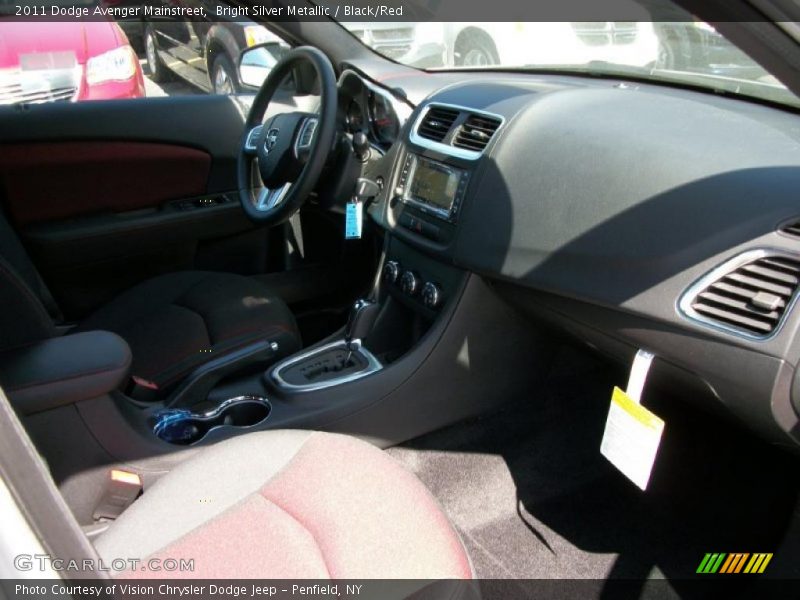 Bright Silver Metallic / Black/Red 2011 Dodge Avenger Mainstreet