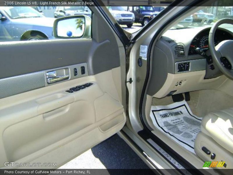 Light French Silk Metallic / Beige 2006 Lincoln LS V8