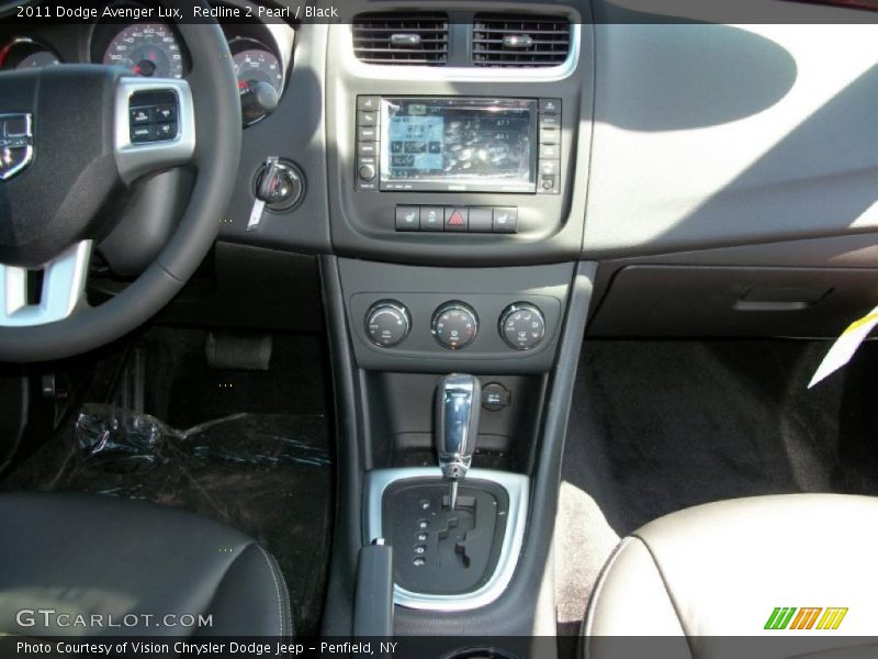 Redline 2 Pearl / Black 2011 Dodge Avenger Lux