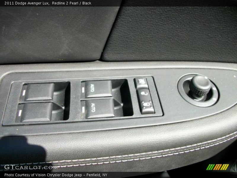 Redline 2 Pearl / Black 2011 Dodge Avenger Lux