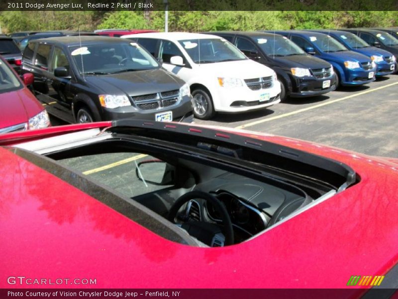Redline 2 Pearl / Black 2011 Dodge Avenger Lux