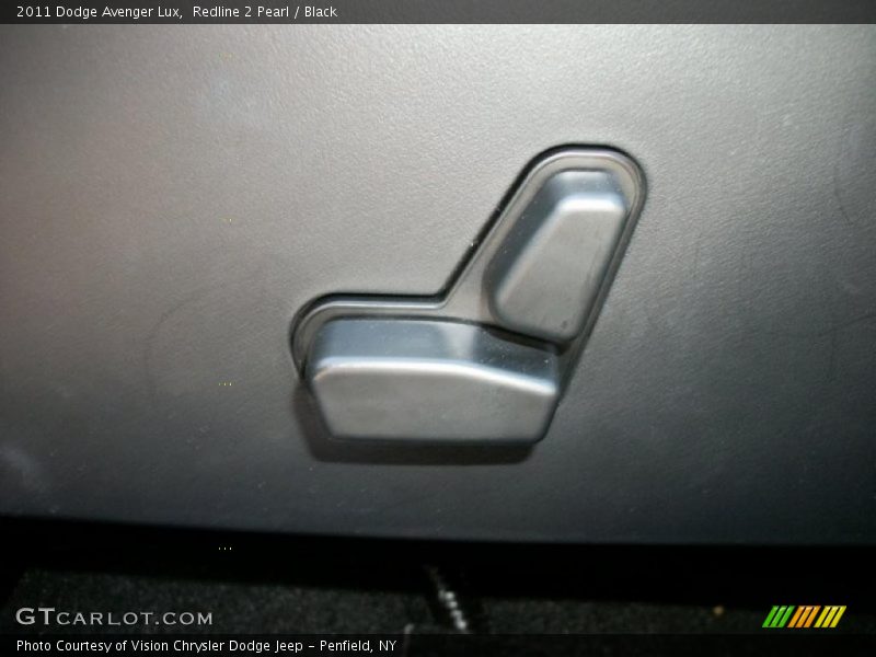 Redline 2 Pearl / Black 2011 Dodge Avenger Lux