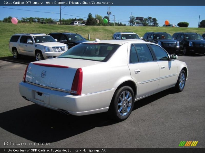 White Diamond Tricoat / Shale/Cocoa Accents 2011 Cadillac DTS Luxury