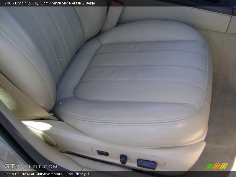 Light French Silk Metallic / Beige 2006 Lincoln LS V8