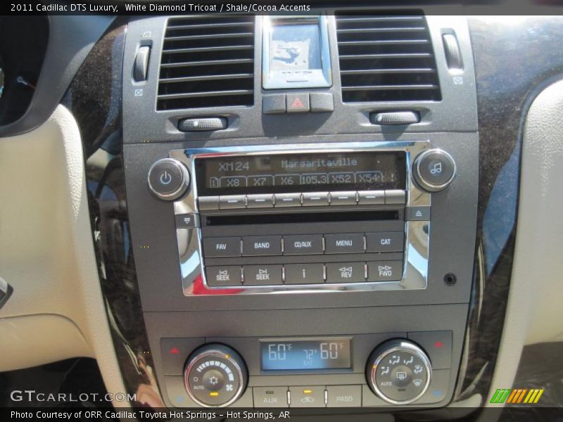 White Diamond Tricoat / Shale/Cocoa Accents 2011 Cadillac DTS Luxury