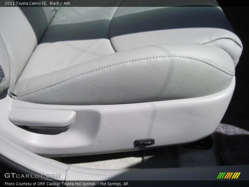 Black / Ash 2011 Toyota Camry SE