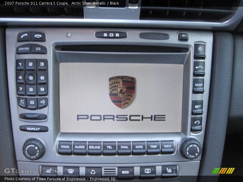 Controls of 2007 911 Carrera S Coupe