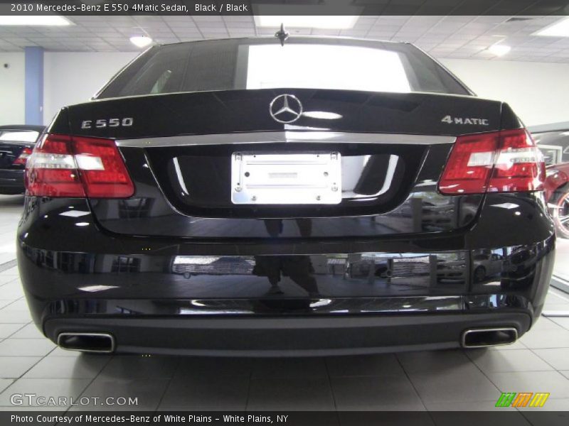 Black / Black 2010 Mercedes-Benz E 550 4Matic Sedan