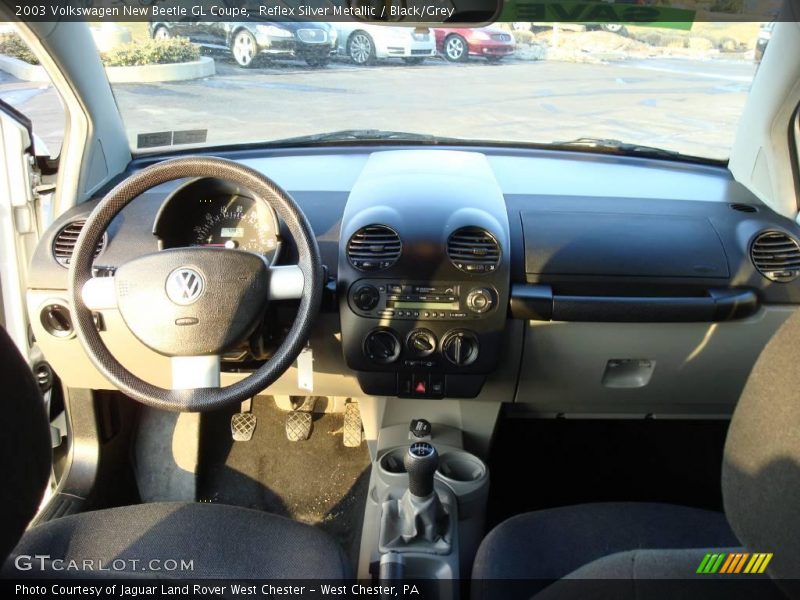 Reflex Silver Metallic / Black/Grey 2003 Volkswagen New Beetle GL Coupe