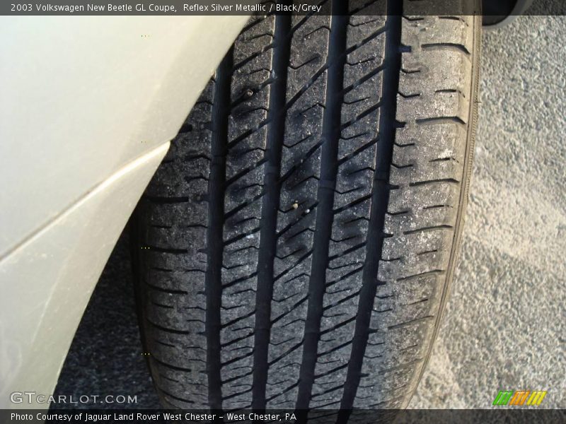 Reflex Silver Metallic / Black/Grey 2003 Volkswagen New Beetle GL Coupe