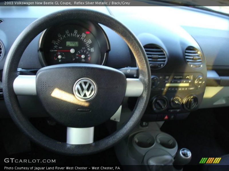 Reflex Silver Metallic / Black/Grey 2003 Volkswagen New Beetle GL Coupe