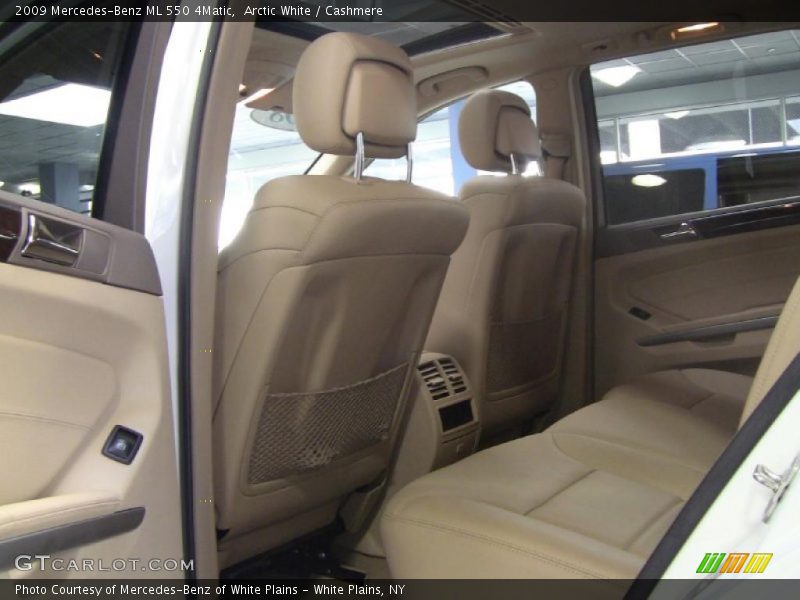 Arctic White / Cashmere 2009 Mercedes-Benz ML 550 4Matic