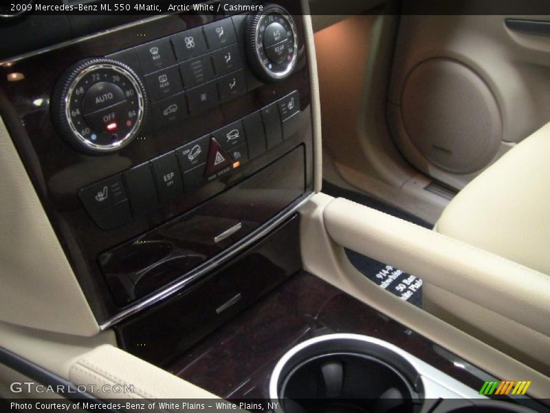 Arctic White / Cashmere 2009 Mercedes-Benz ML 550 4Matic